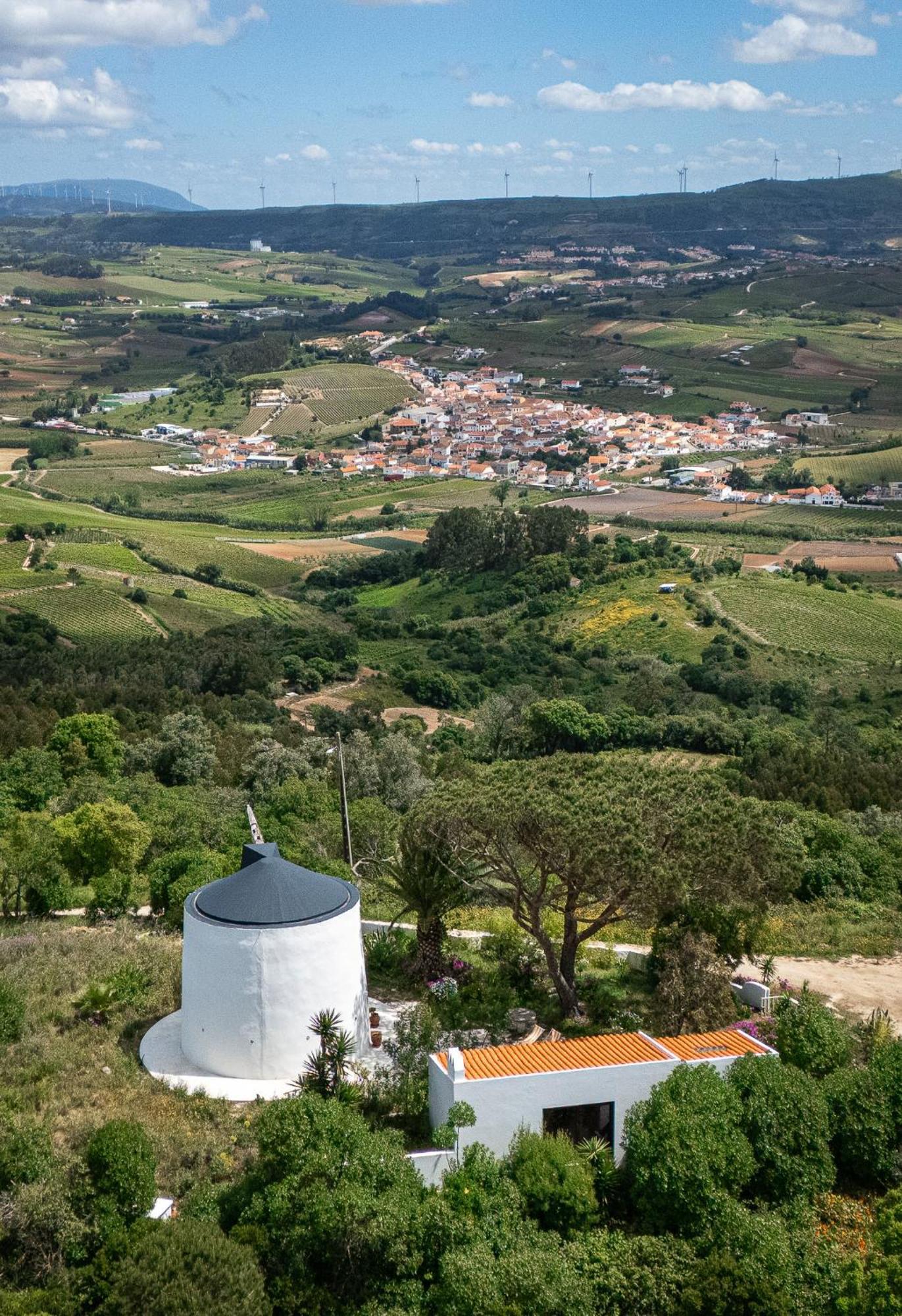 New! Windmill In The Midst Of Nature Villa Mafra Exterior photo